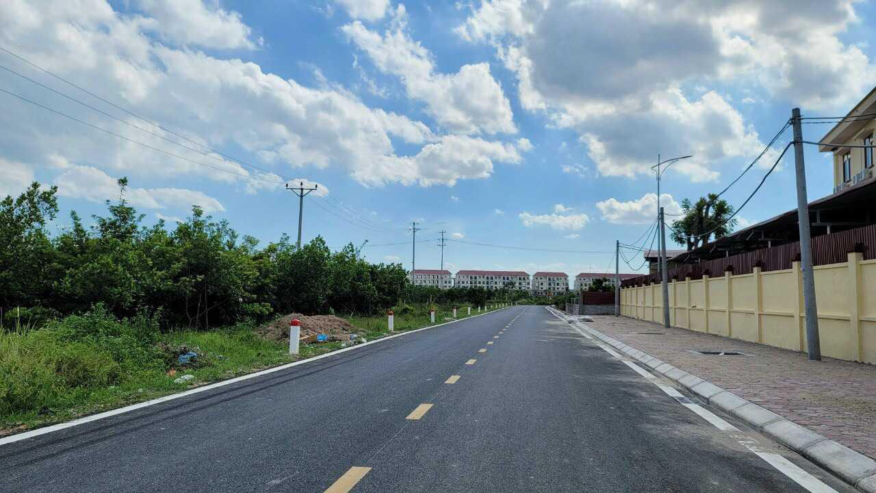 CC bán nhanh lô góc 83m2 trục chính Nghĩa Trụ, Văn Giang, Hưng Yên kinh doanh được giá đầu tư