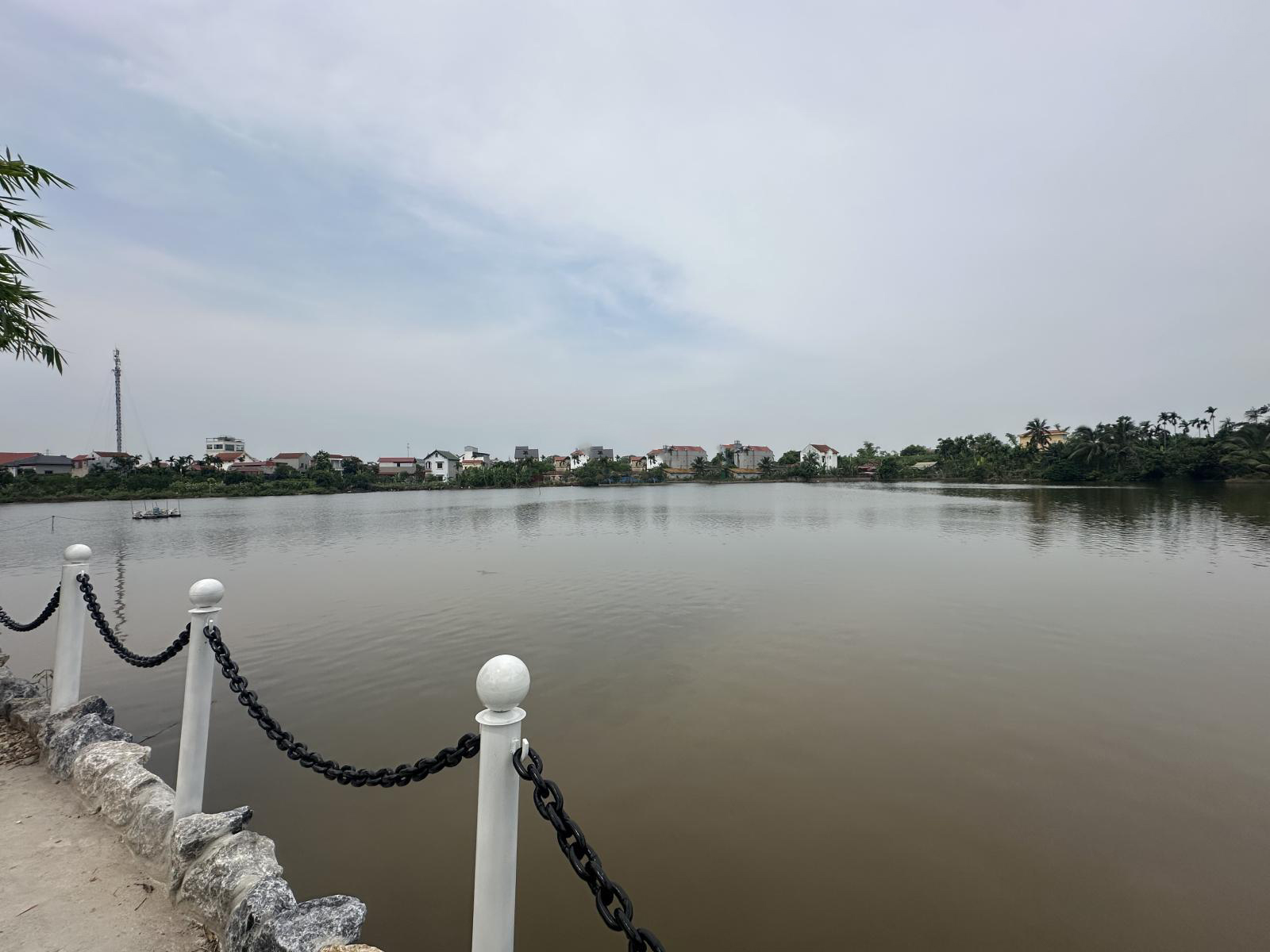 Bán đất Phù Thượng, Thắng Lợi giá rẻ giật mình