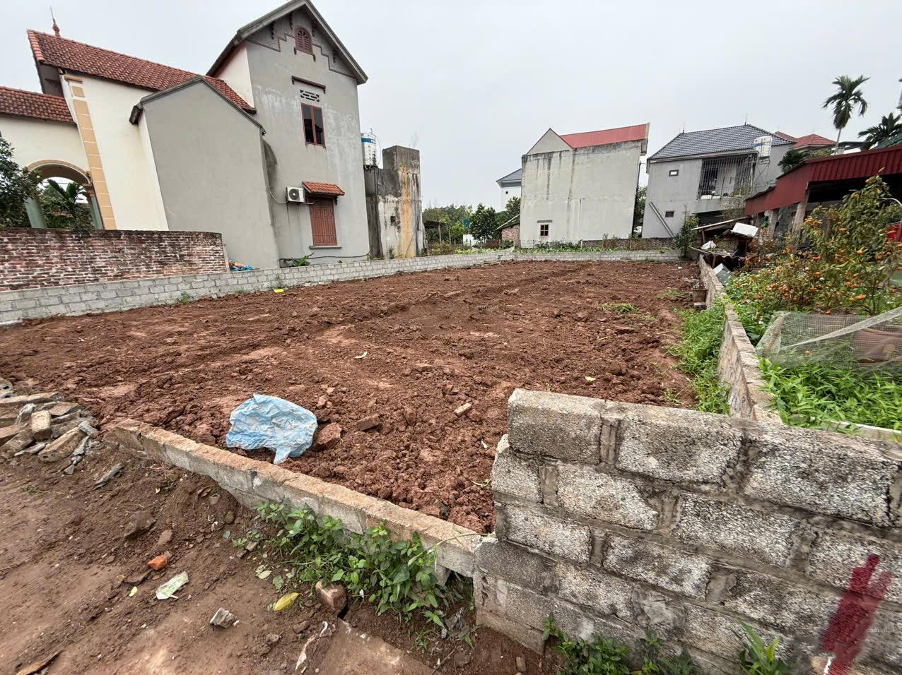 Cần bán 114m2 view hồ Bá Khê Liên Nghĩa, Văn Giang