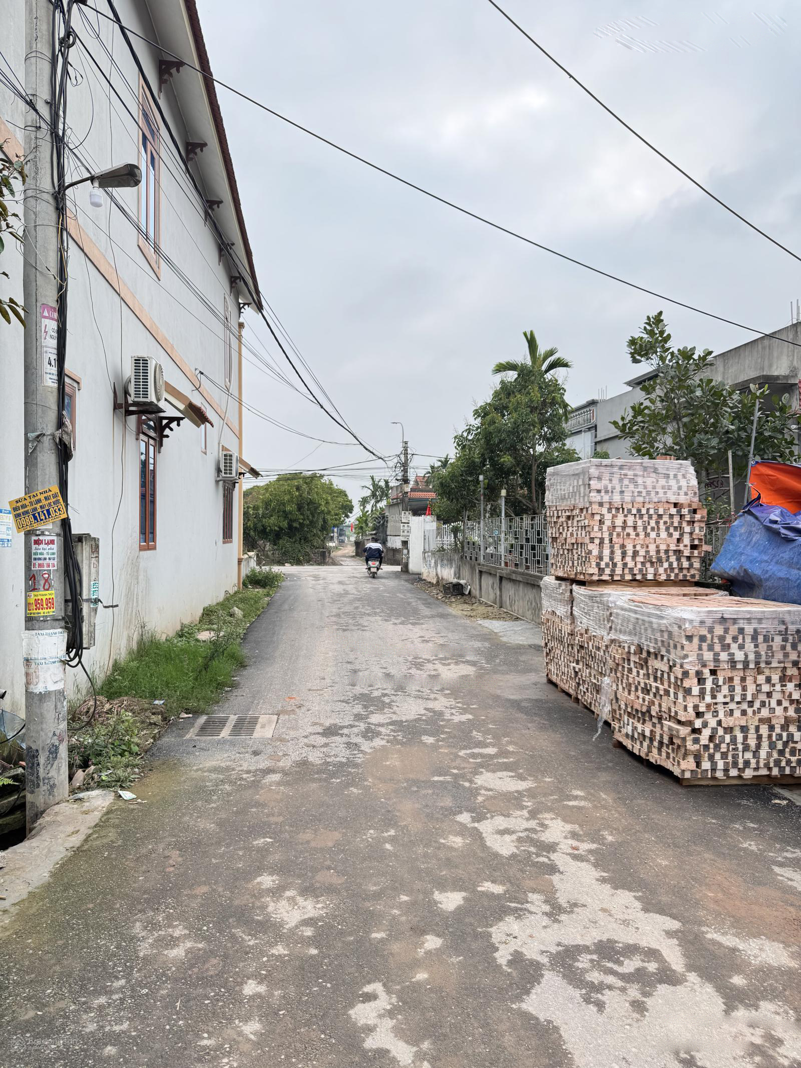 Bán 125m full thổ mặt đường nhựa tại Tân Dân